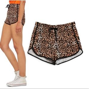 Topshop Leopard Print Runner Shorts 🐆